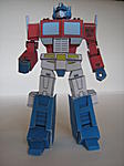Super-articulated papercraft Optimus Prime by avon-img_4176.jpg