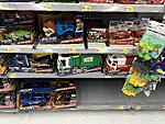 Walmart Adventure Force 1:18 compatible toys-44a2ea14-3a1e-46d8-87b4-8b03dadf1a89.jpg